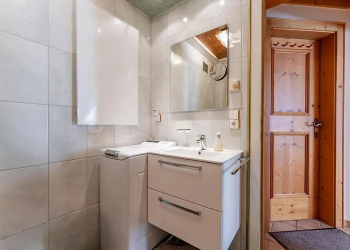 Elisabeth Sonnenseite